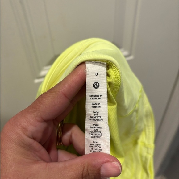 lululemon speed up mid-rise lined short 4" - Picture 7 of 7